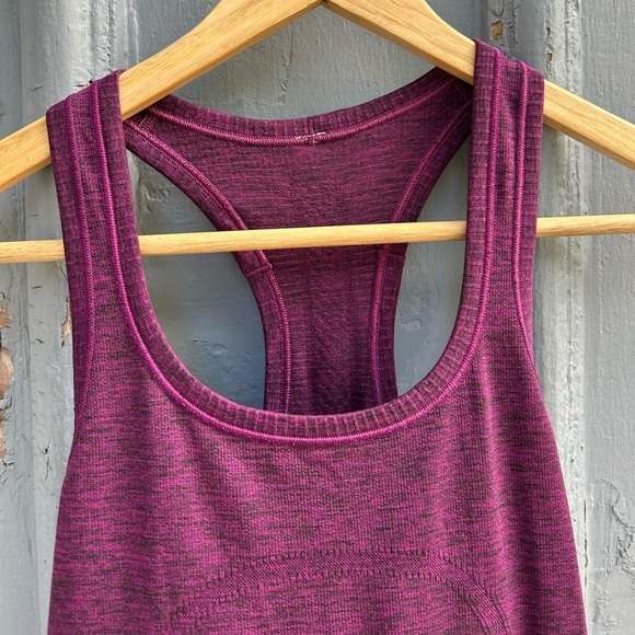 Lululemon purple swiftly tech racer back, size 4 - Picture 5 of 9